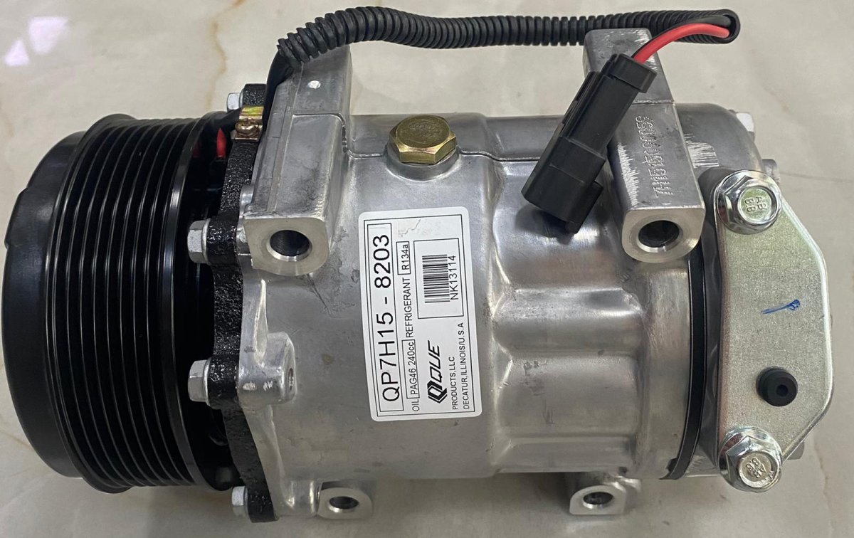 JCB 3CX-4CX KLİMA KOMPRESÖRÜ