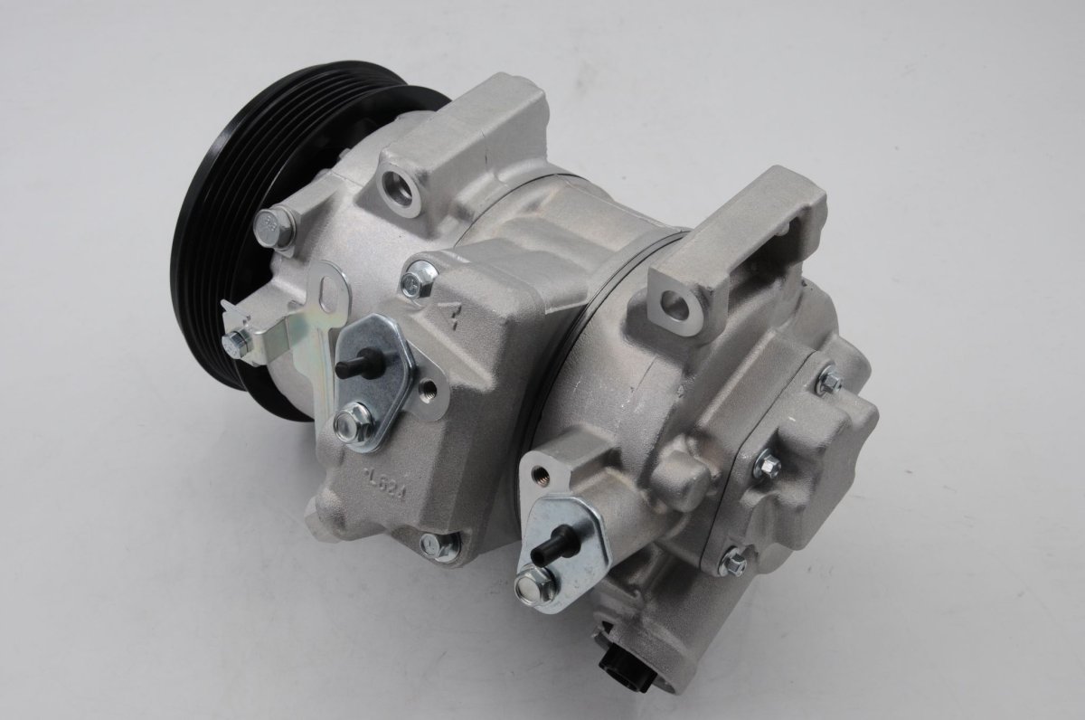 ST961719 TOYOTA AVENSİS COROLLA 1.8 E.M. 6PK KLİMA KOMPRESÖRÜ