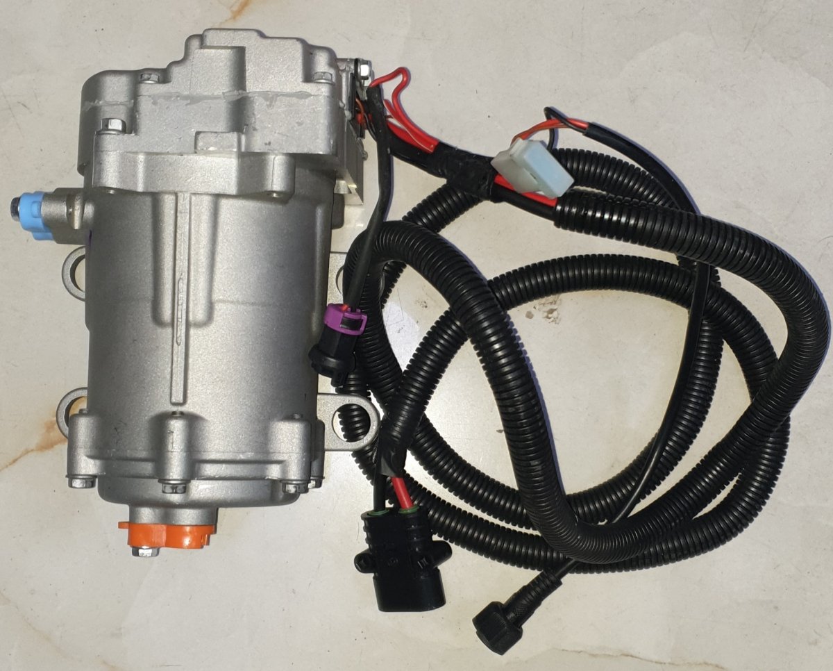 ELEKTRİKLİ PARK KLİMASI TEK PARÇA KOMPRESÖR 12V